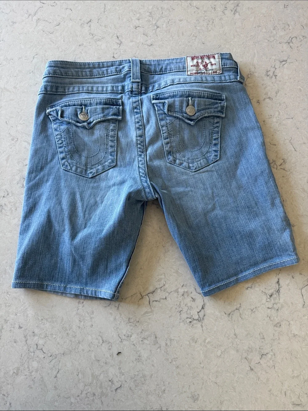 True Religion Light Wash Denim Bermuda Shorts size 31 - Picture 2 of 9